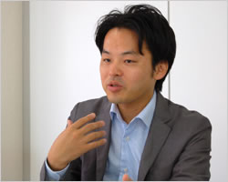 スローガン株式会社・伊藤豊代表取締役社長